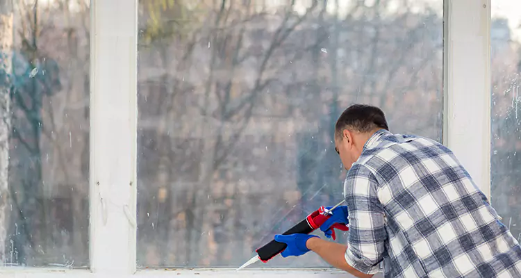 Quality Sliding Shower Door Repair for Closing Issues in Belle Glade, FL