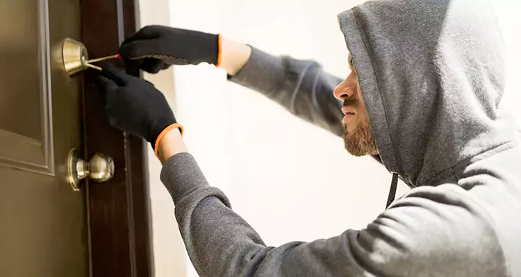 Emergency Motel Lock Repairs—Available 24/7 in Belle Glade, FL